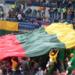 foto-di-un-gruppo-di-tifosi.jpg